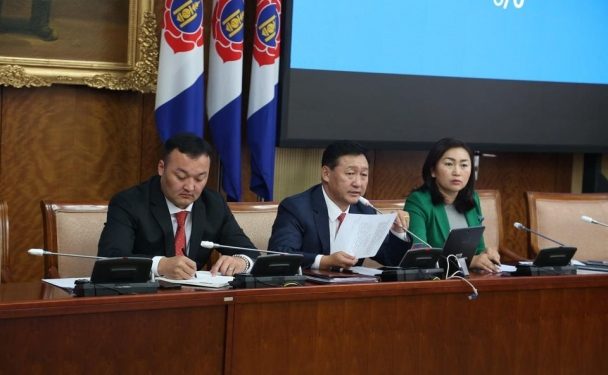 МАН-ын бүлэг ЗГ бүрэлдэхүүнээрээ огцрохыг дэмжжээ
