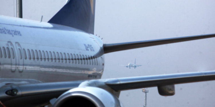 АНХААР: Олон улсын нислэгүүдийн өнөөдрийн цагийн хуваарь өөрчлөгдлөө