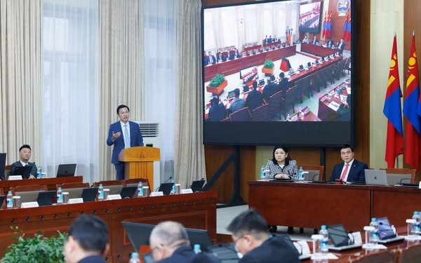 ЗГХЭГ-ЫН ДАРГА Н.УЧРАЛ: АЙМАГ, НИЙСЛЭЛИЙН ИРГЭДИЙН ТӨЛӨӨЛӨГЧДИЙН ХУРЛЫН ДАРГА, ЗАСАГ ДАРГА НАР  ЗАСГИЙН ГАЗРЫН БОДЛОГЫГ БОДИТ АЖИЛ БОЛГОХ, ИРГЭНДЭЭ ҮР ДҮНГ НЬ ХАЯГЛАН ХҮРГЭХ ИТГЭЛ, ҮҮРЭГ ХҮЛЭЭСЭН ХҮМҮҮС